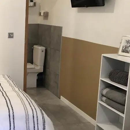 Studette De 17m2 Avec Parking Prive Gratuit Climatisation Et Petite Cuisine 멍똥
